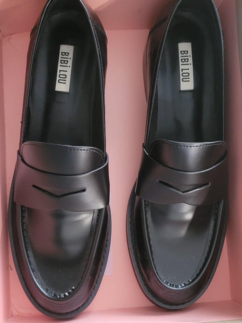 NWT Bibi Lou Black leather loafers